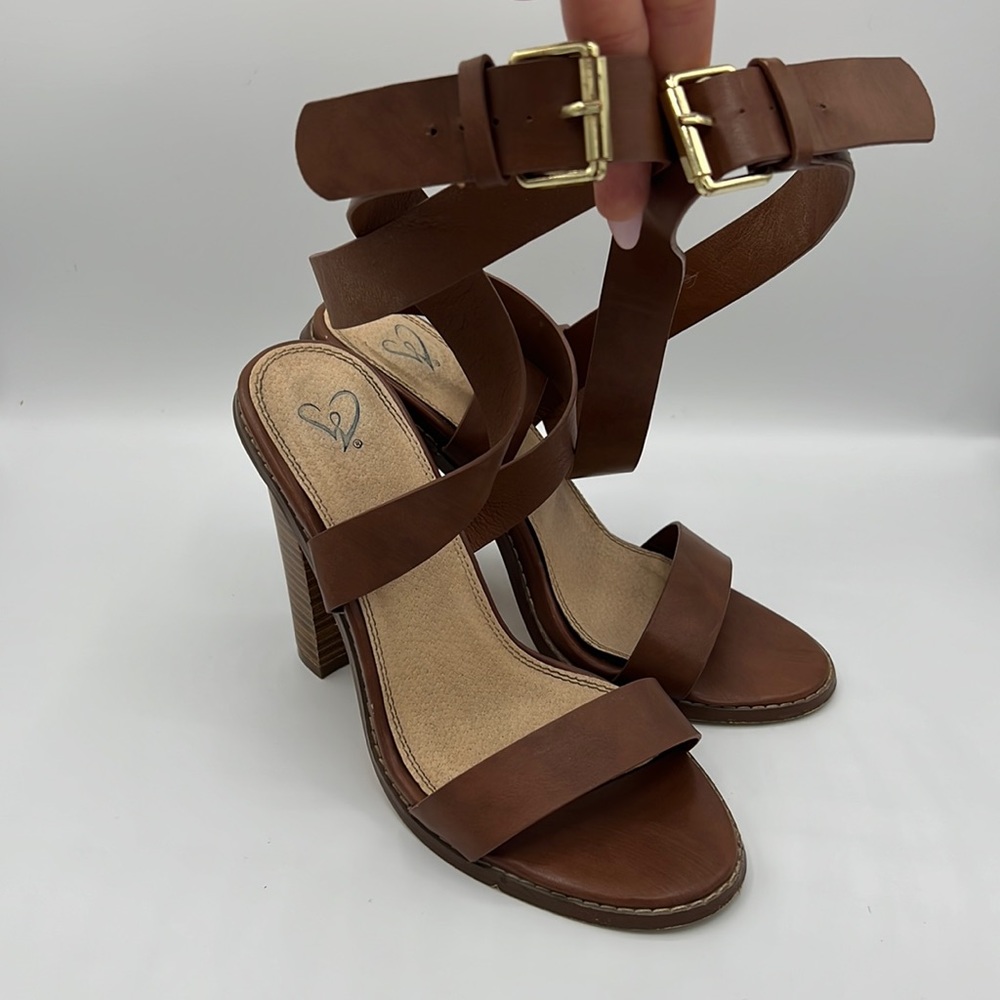 Windsor brown strappy heels size 8